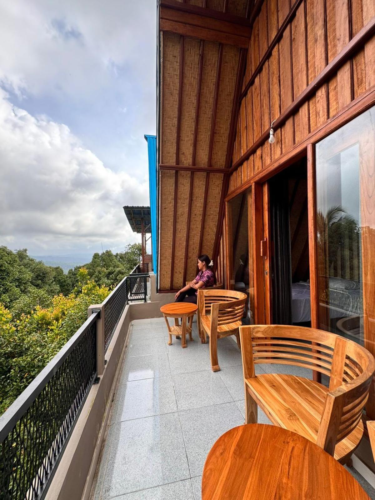 Puri Pilihani Hostel Munduk Eksteriør billede